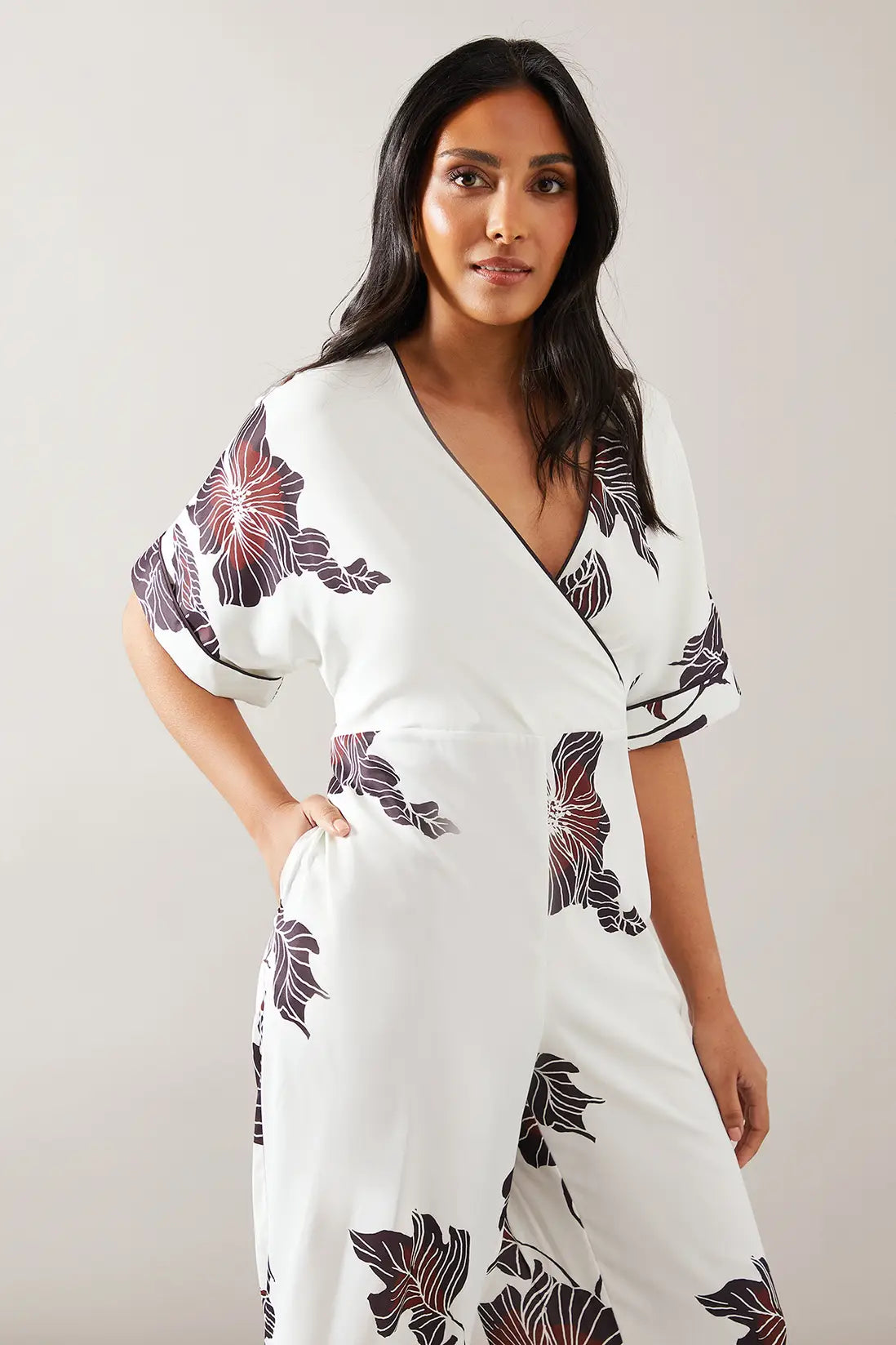 Petite Scallop Trim Printed Wrap Wide Leg Jumpsuit