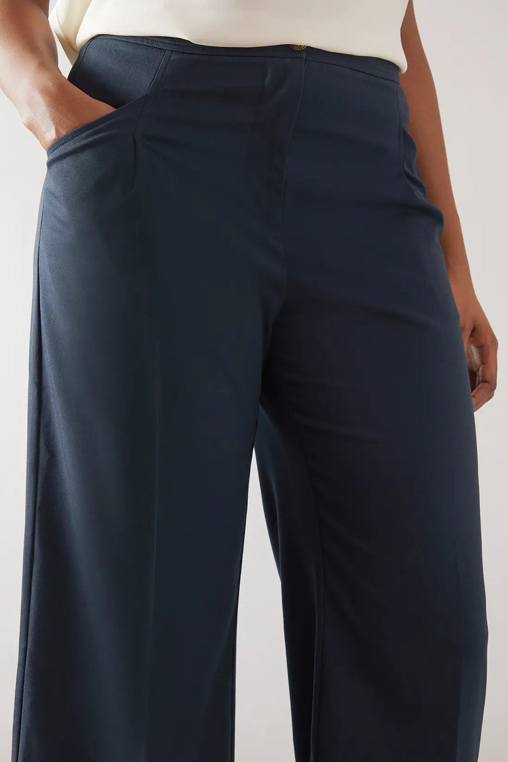 Navy Wide Leg Pleat Detail Trouser